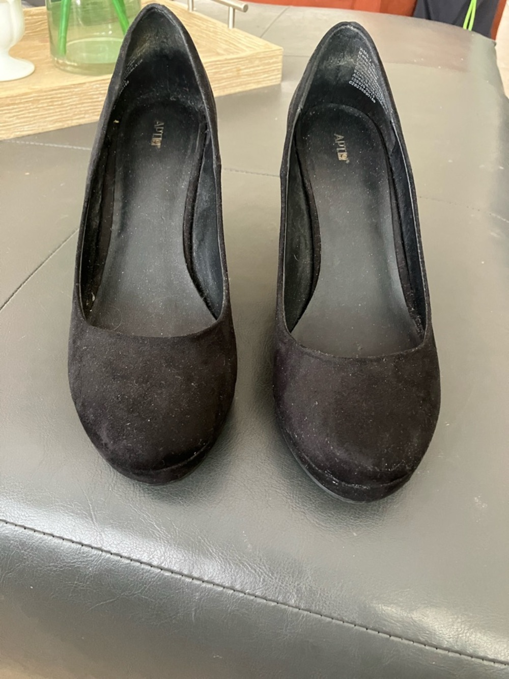 Apt. 9 Black Suede Round-Toe Heels